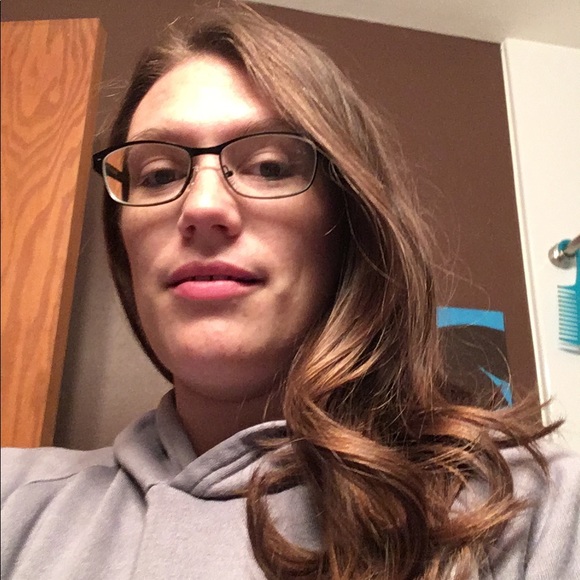 Meet your Posher, Sarah - Picture 3 of 3